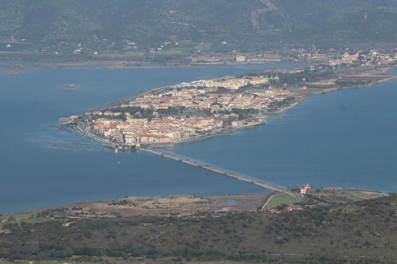 Agriturismo Poderedodici Orbetello Exteriör bild