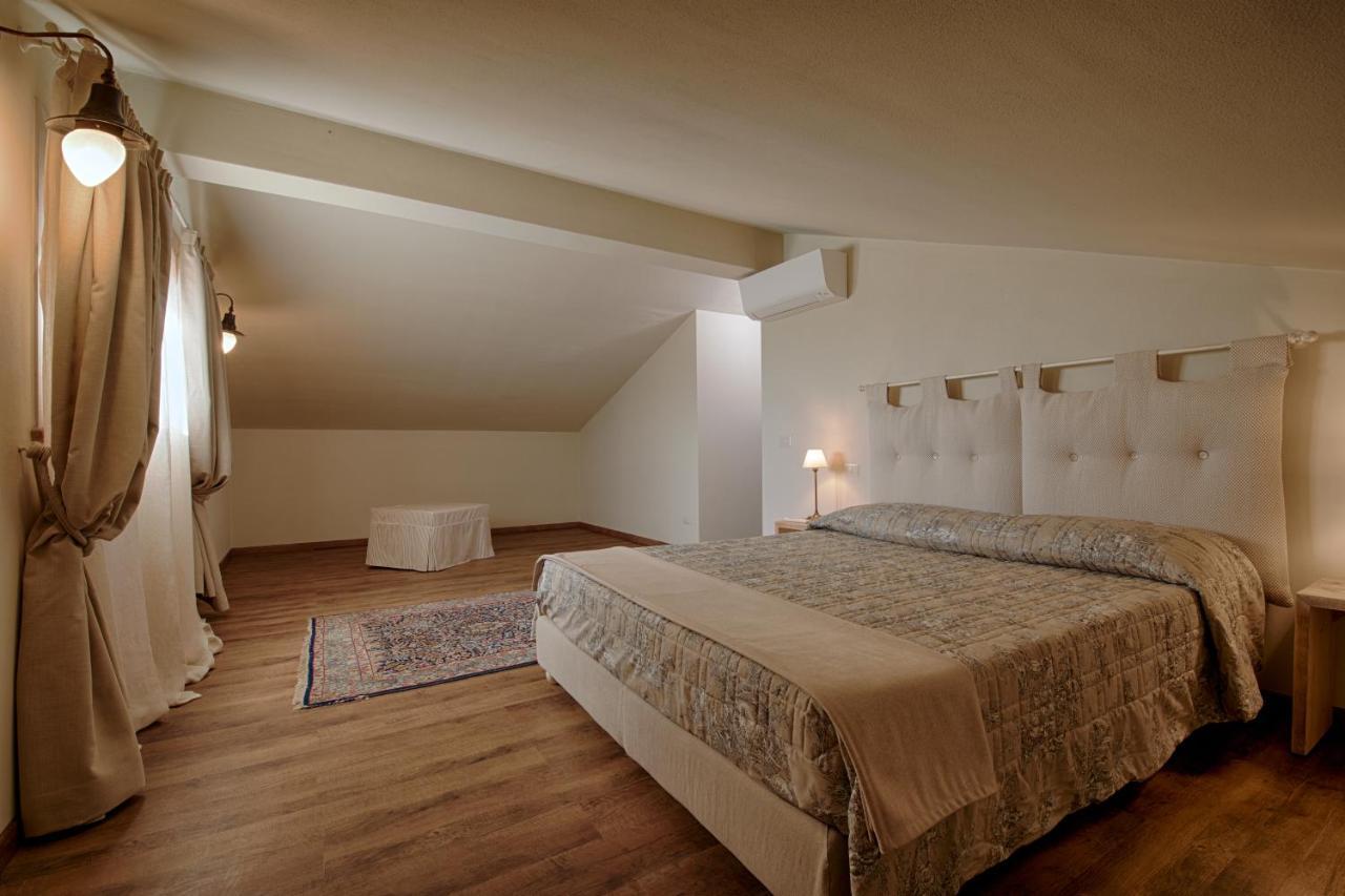 Agriturismo Poderedodici Orbetello Exteriör bild
