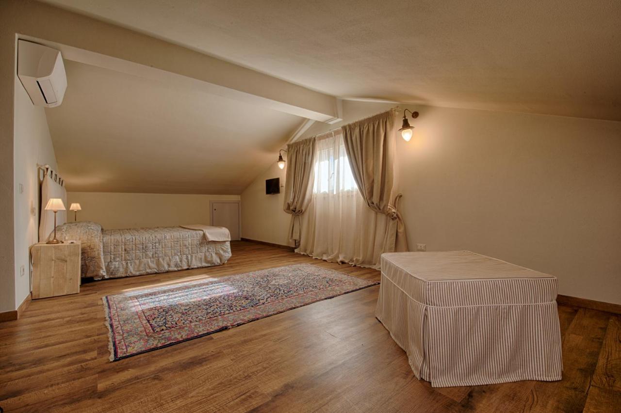 Agriturismo Poderedodici Orbetello Exteriör bild